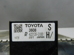 Радиатор охлаждения для Toyota RAV 4 2013-2019, OEM 4221353180 - вид 5 (фото)