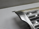Решетка радиатора для Land Rover Range Rover IV 2013>, OEM LR046748 - вид 5 (фото)