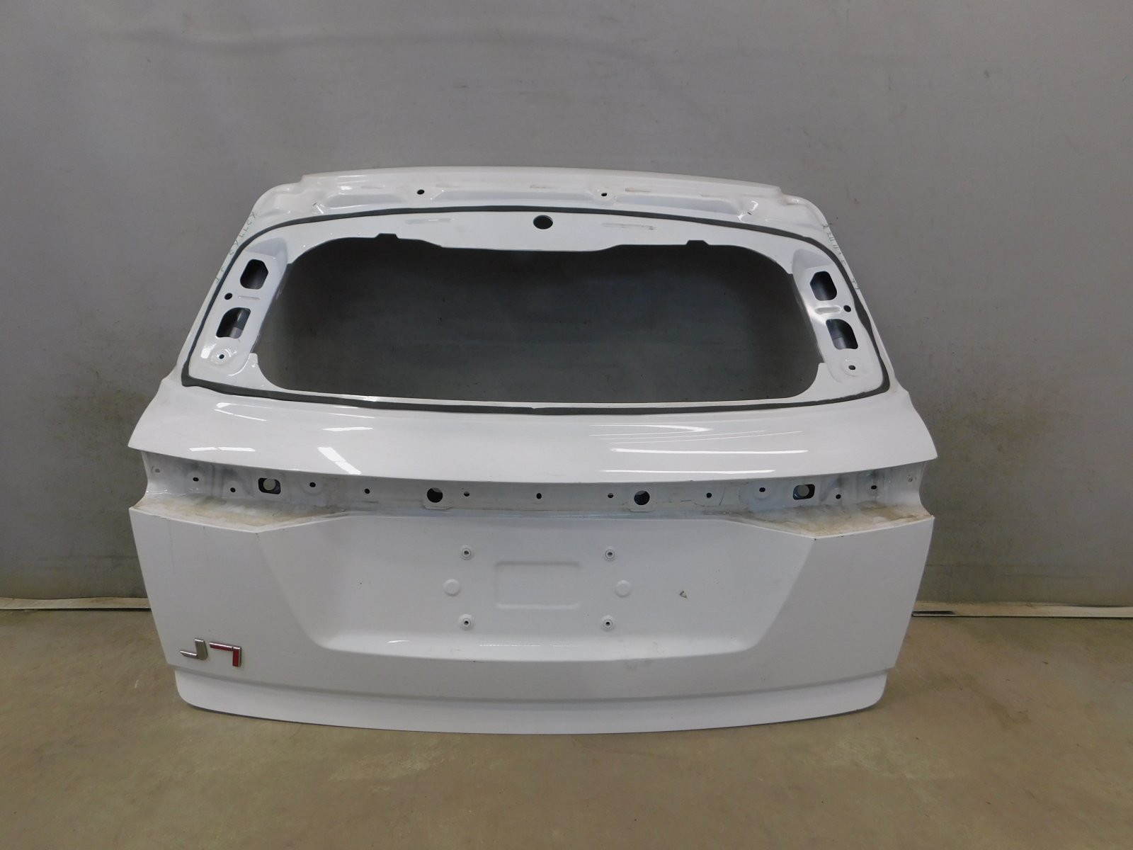 Дверь багажника Jaecoo J7 2023>