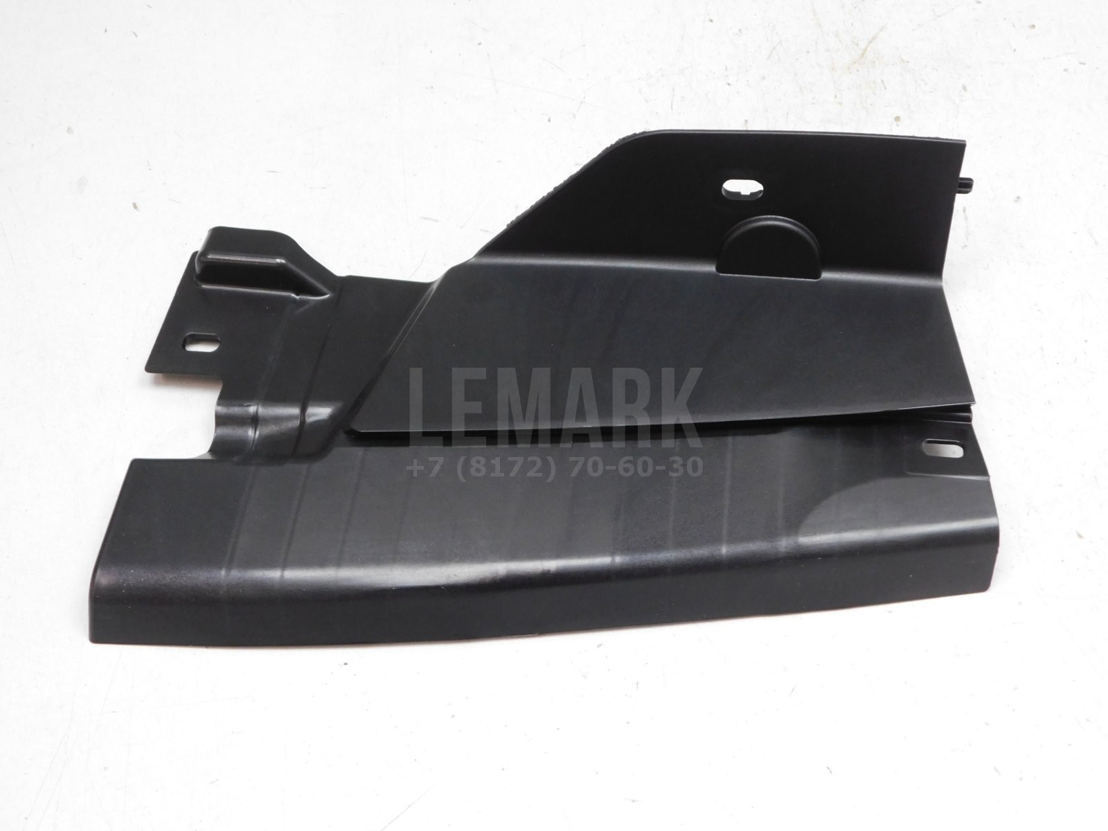 Накладка заднего бампера правая BMW X7 G07 2018> 51128091740