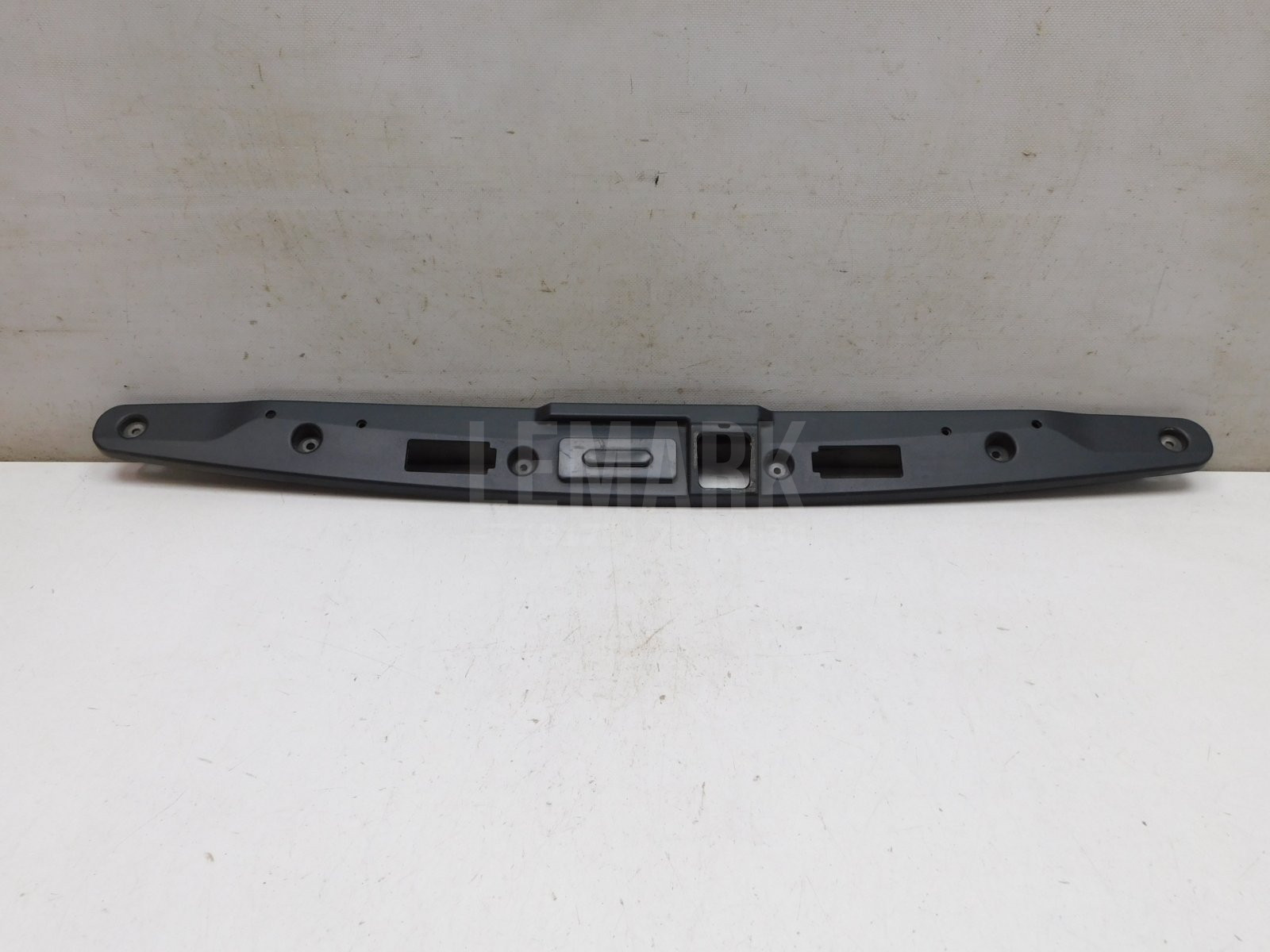 Накладка двери багажника Renault Arkana 2019> 265126267R