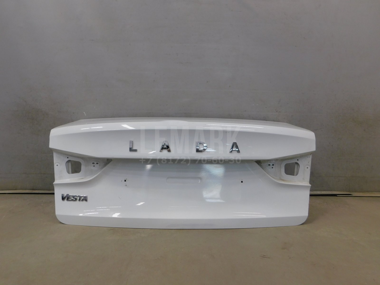 Крышка багажника VAZ Vesta 2015> 8450013789